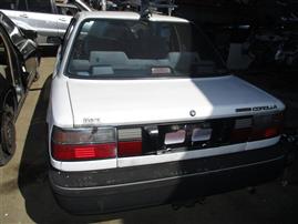 1988 TOYOTA COROLLA DX. 1.6L AUTO, COLOR WHITE, STK Z15930